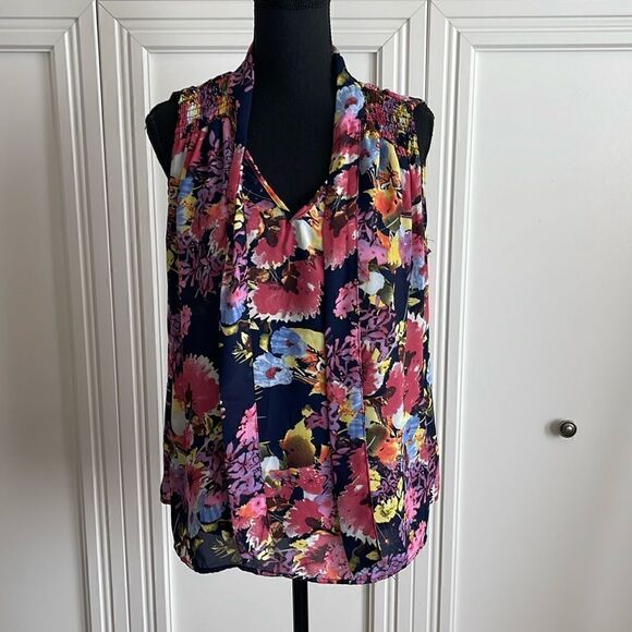 A Love Story Floral Print Sleeveless Blouse With Neck Tie size large - Picture 1 of 5